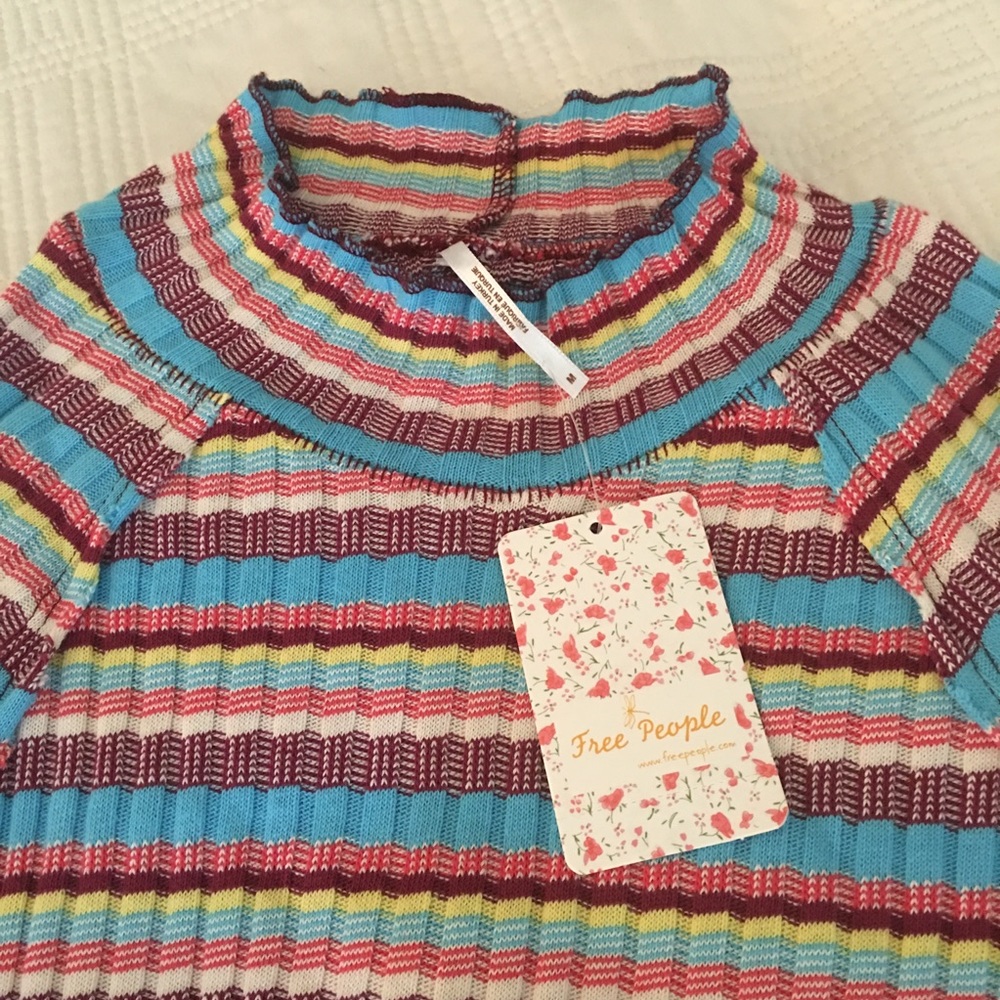 FREE PEOPLE long-sleeved top size M striped